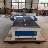 Como configurar o percurso de uma fresadora CNC?